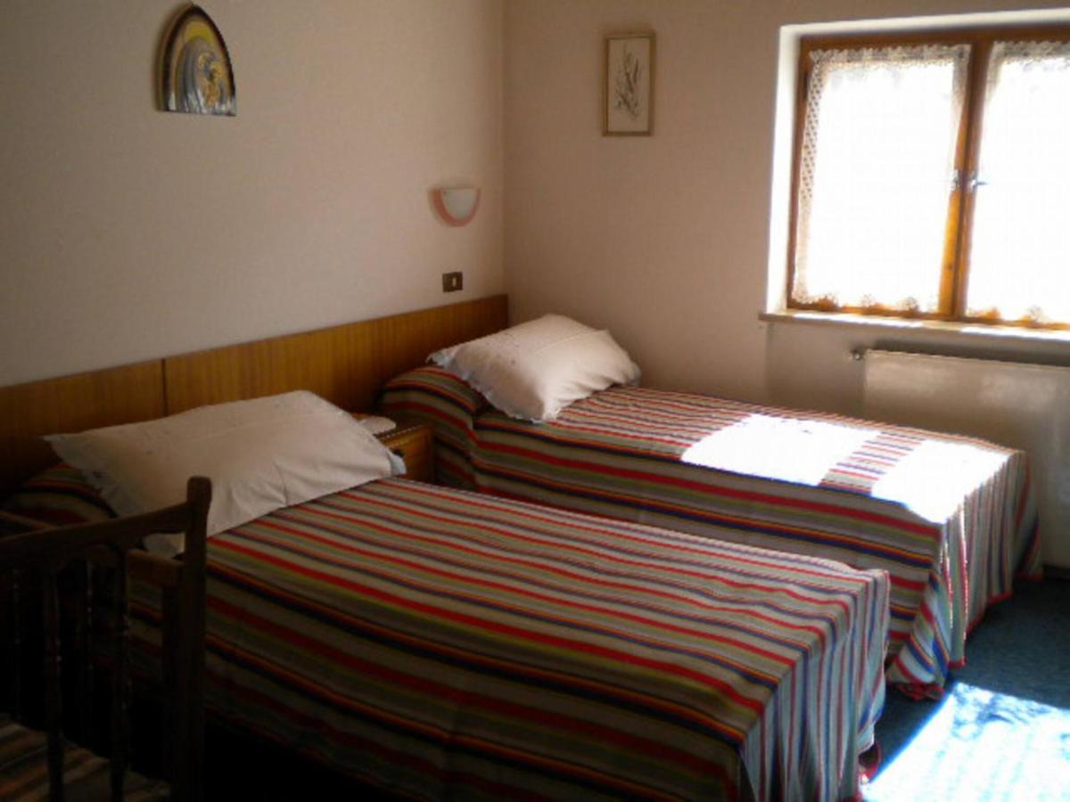House Casa Defrancesco Apartment โมเอนา ภายนอก รูปภาพ